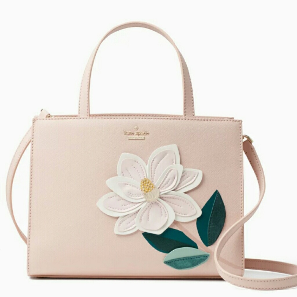 🌼🍃Kate Spade beautiful flower purse🍃